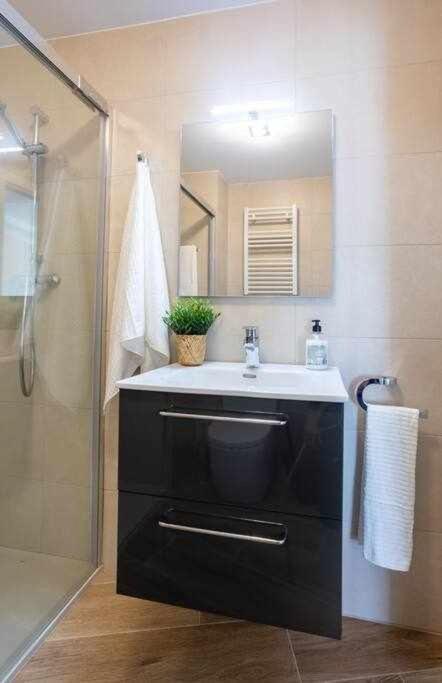 Coimbra Etxea Precioso Piso Recien Estrenado Apartment Bermeo Bagian luar foto